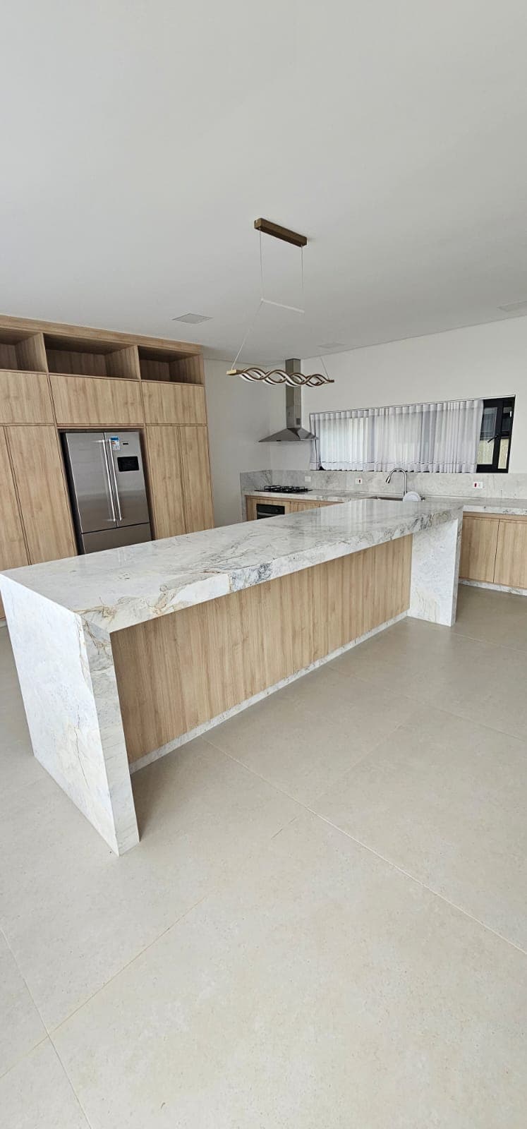 Ilha de Cozinha em Mármore